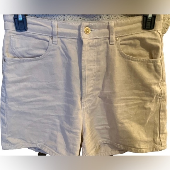Zara Women’s White Denim Shorts - Picture 1 of 4